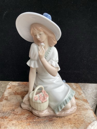 Nao lladro meadow - nao, by