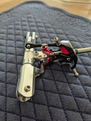 Rotor head and swash plate - , for