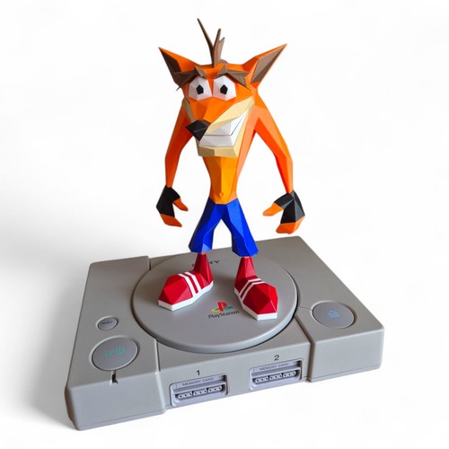 Crash bandicoot display - crash, figure