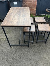 Breakfast Bar Table with Stools
