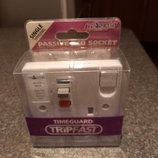 Timeguard TFP02WL 13A 30mA  Passive RCD Twin Safety Switched Double Socket