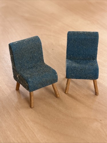 Vintage dolls house - dolls, chairs
