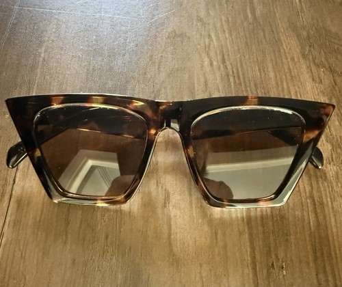 Brown tortoiseshell tortie - brown,