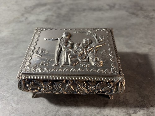 Vintage orinate repousse - vintage,