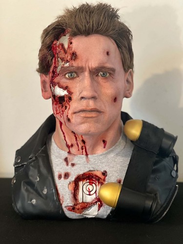 Terminator resin bust prop 1 - terminator,