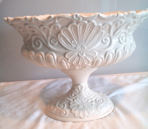 Vintage mantel vase creamy - mantel,
