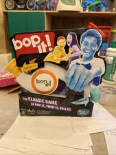 Hasbro Gaming Bop It