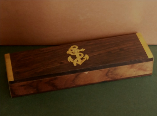 Small hardwood box with - hardwood, a