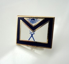 Small pre owned freemason - pre-owned,
