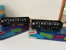 Virginian Railroad, x4 hoppers and x1 gondola Ho scale