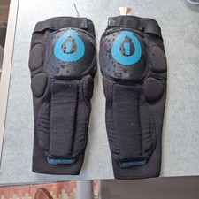 661 Rage Hard Knee/Shin pads
