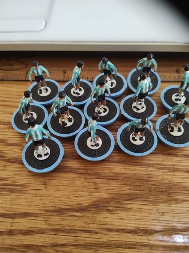 Subbutteo vintage figures - 13,