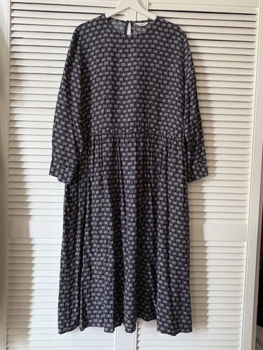 Toast navy white daisy print - /,