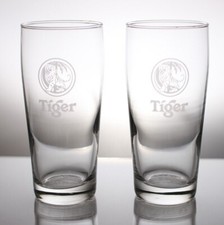Set of 2 Vintage TIGER Half Pint Beer Glasses