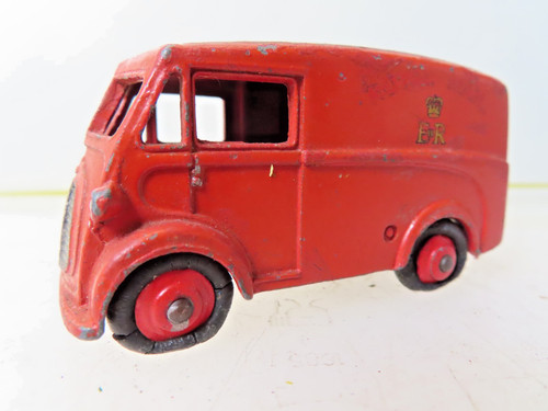 Vintage dinky morris - vintage, royal