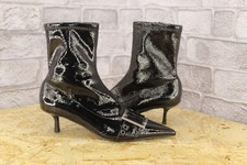 BLACK FAUX PATENT KITTEN HEEL