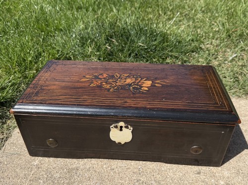 Antique 1800 large - large, 15”