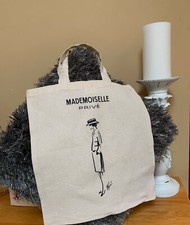 Chanel Tote Bag Mademoiselle Privé exhibition Saatchi Gallery London 2015