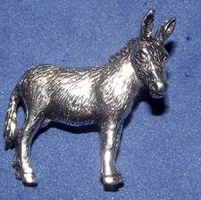 Superb pewter donkey brooch - superb,