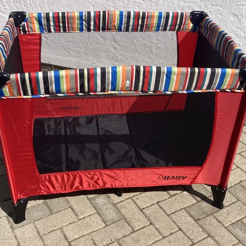 Obaby foldable play pen - foldable, travel