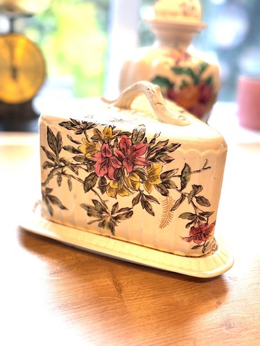 Antique vintage wedge - antique/vintage, wedge-shaped