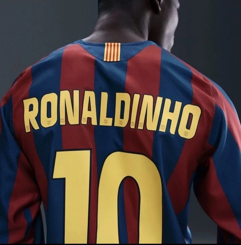 Barcelona 2005 home long - 2005-06,
