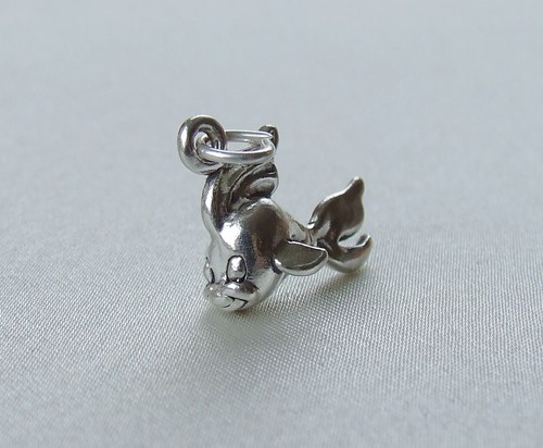Fantail goldfish fish charm - fantail,