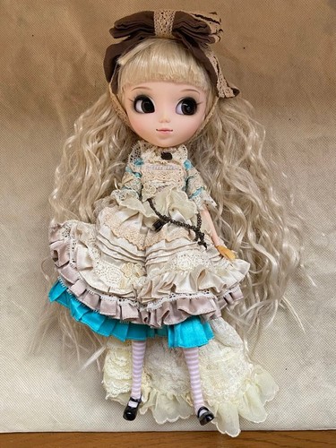 Groove pullip doll - pullip,