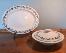 Royal doulton burgundy - royal, lidded