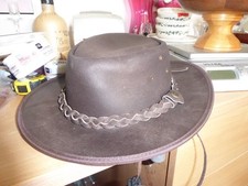 Mens size medium Lesa bush