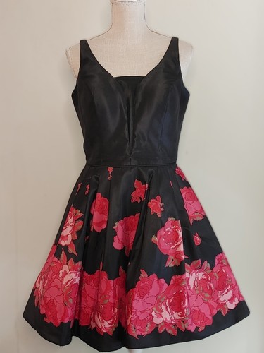 Sherri hill black red rose - black,