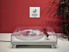 Pro-Ject Debut Carbon - Turntable - Gloss White - Ortofon Red Stylus Top Spec