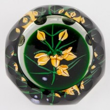 A Perthshire Scottish Broom Paperweight 1985E