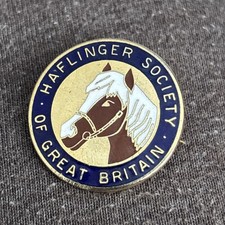 VINTAGE HAFLINGER SOCIETY OF GREAT BRITAIN GOLD TONE & ENAMEL BADGE-25mm Dia