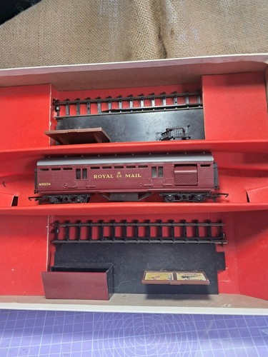 Tri ang r323 royal mail - royal, coach