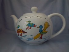 WADE WHIRLOW HALL FARM TEAPOT 1995 (SP/81)