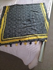Large black and yellow cotton