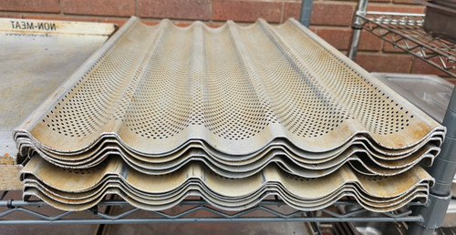 Used bakery baguette trays - bakery,
