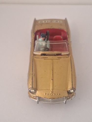 Dinky triumph spitfire nd53 - dinky, spitfire.