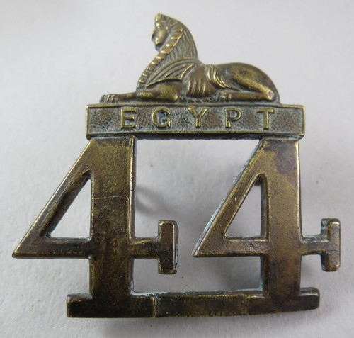 Brass glengarry badge 44th - glengarry,