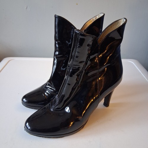 Russell and bromley - russell, patent