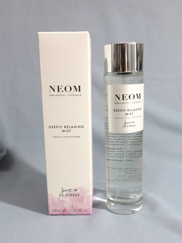 Neom deeply relaxing pillow - neom,