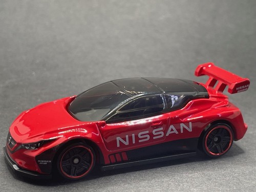 Hot wheels nissan leaf nismo - hot,