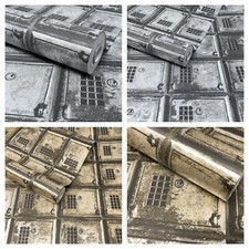 Paste The Wall - Vintage Retro