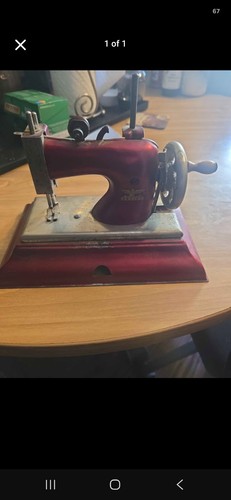 Vintage junior red - red, metal