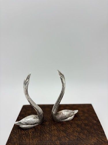 Vintage silver metal swan - silver,