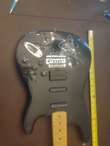 Joe satriani autographed - satriani,