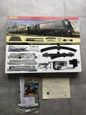Hornby R1119 The Golden Arrow