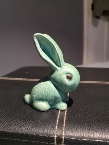 Vintage sylvac green snub nose - green,