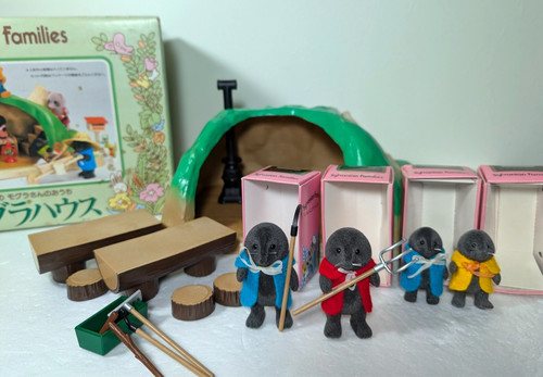 Sylvanian families mole house - families,